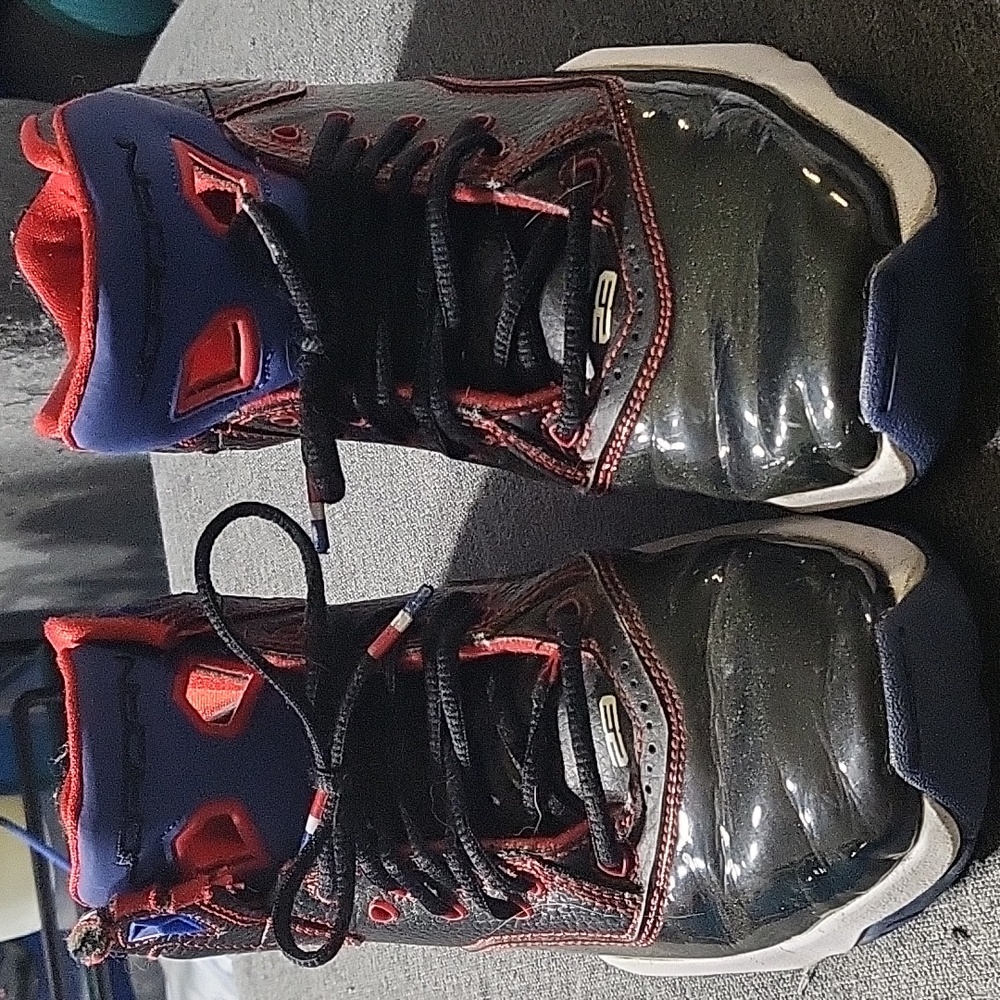 Jordan B'loyal Bred sneakers - Picture 3 of 9